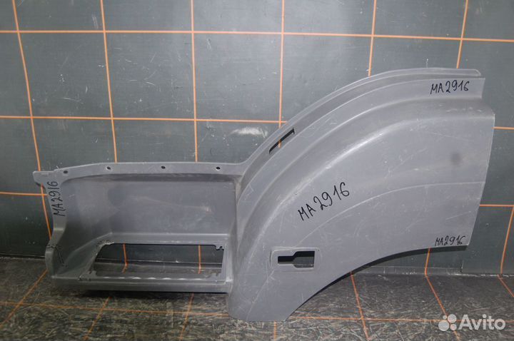 Корпус подножки левой - Mercedes-Benz Truck Axor