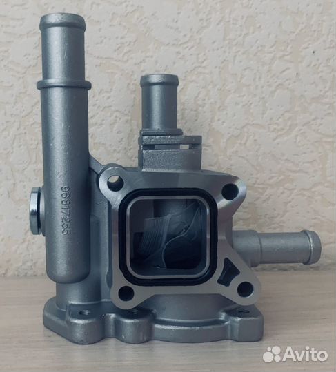 Корпус термостата opel