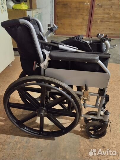 Инвалидная коляска складная бу