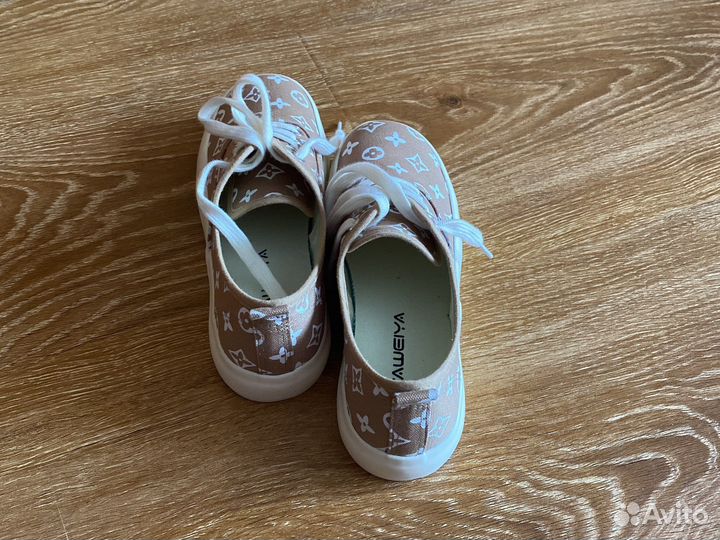 Кеды женские louis vuitton