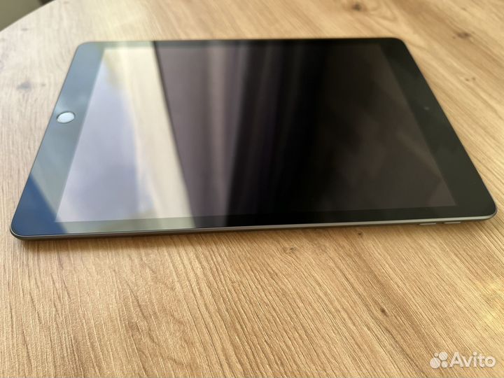 iPad 9 2021 SIM(Celluar) + wifi 64GB (Space Grey)