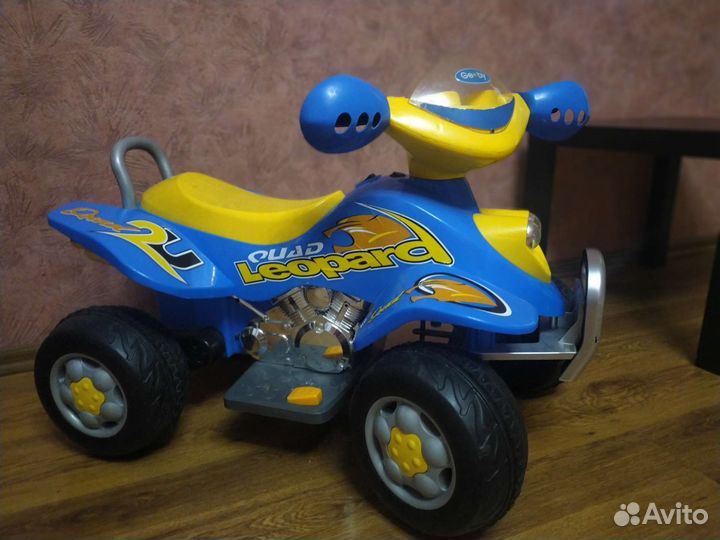 Детский квадроцикл на аккумуляторе