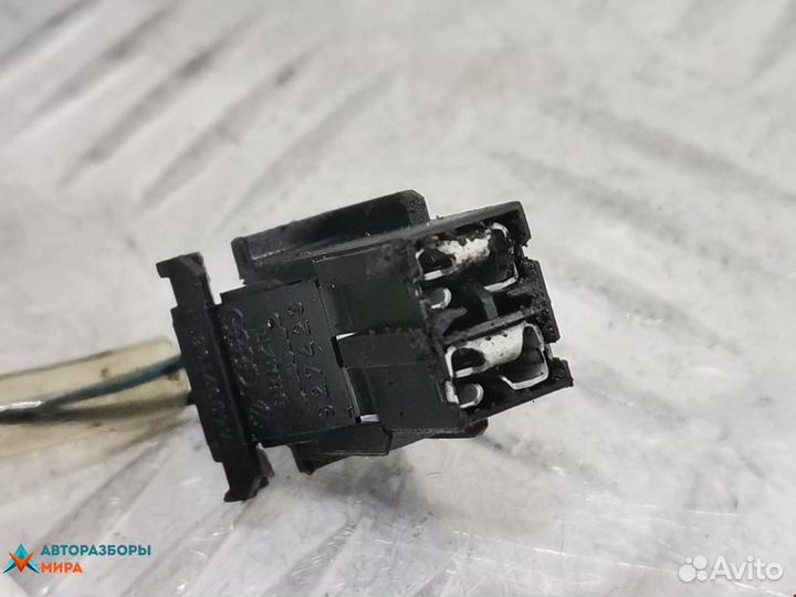 Датчик уровня топлива Volkswagen Phaeton 2008