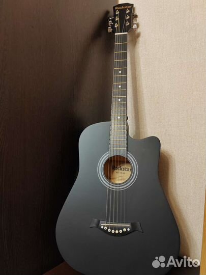 Гитара акустическая чёрная 0844