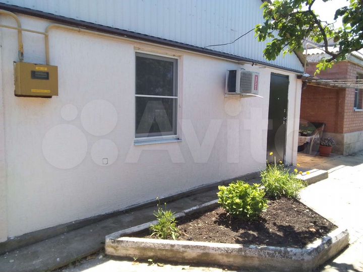 Дом 35 м² на участке 3 сот.