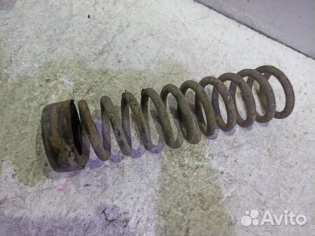 Пружина передняя Мерседес