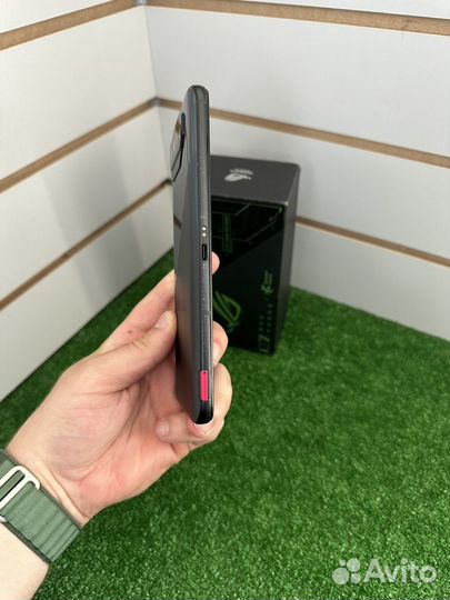 ASUS ROG Phone 7, 8/256 ГБ