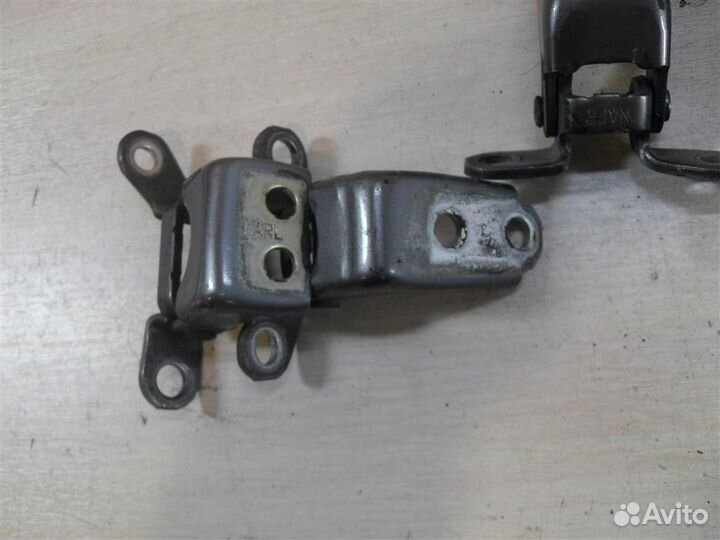 Петли дверей комплект Honda Civic 4D (FD) 2009