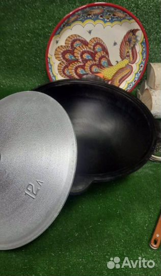 Казан чyгyнный 12л