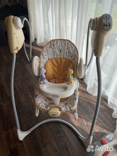 Детские электронные качели graco