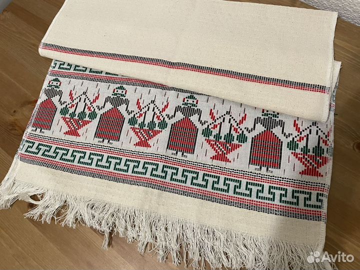 Скатерть, дорожка с вышивкой, лен