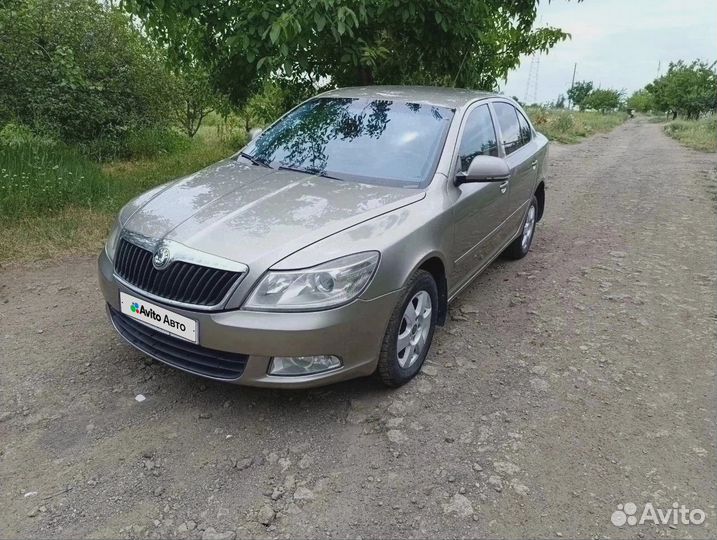 Skoda Octavia 1.6 МТ, 2009, 300 000 км