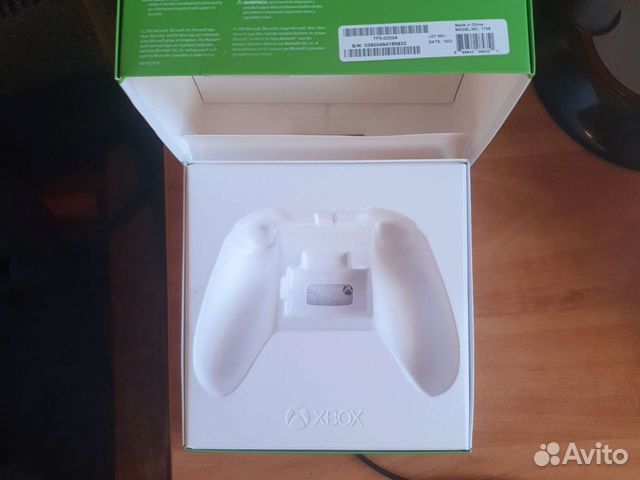 Коробка от геймпада Xbox One
