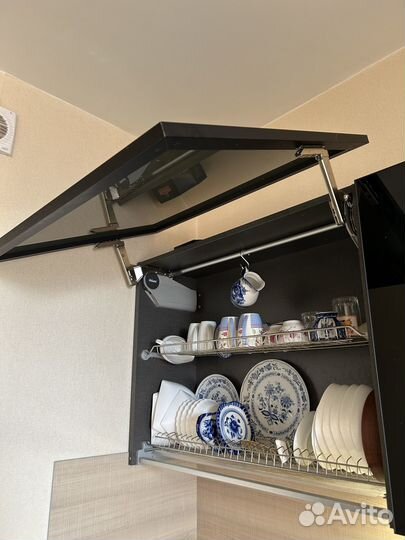 Продам складной подъёмник blum для склад.фасадов