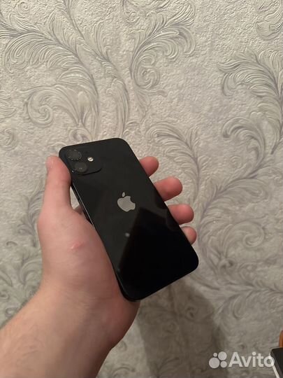 iPhone 12, 64 ГБ