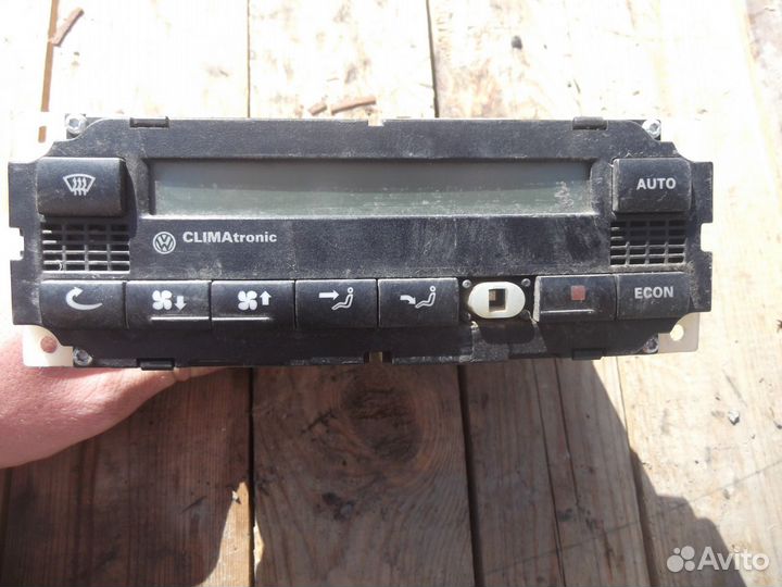 Блок управления отопителем Volkswagen Passat B5