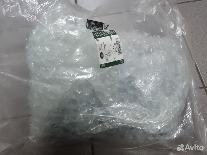 Расширительный бачок Jaguar XF C2Z29118