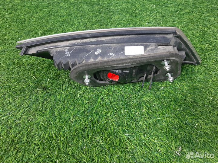 Фонарь правый на Honda Civic 8
