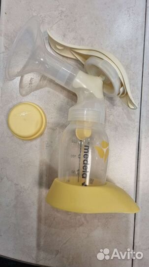 Молокоотсос medela ручной