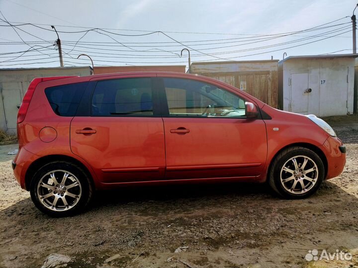 Nissan Note 1.6 AT, 2007, 160 000 км