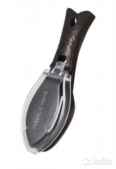 Разделочная доска и скребок для чистки рыбы