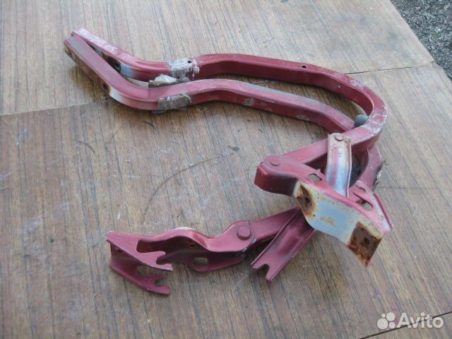 Петля крышки багажника правая Hyundai Accent II (+тагаз) (2000-2012)