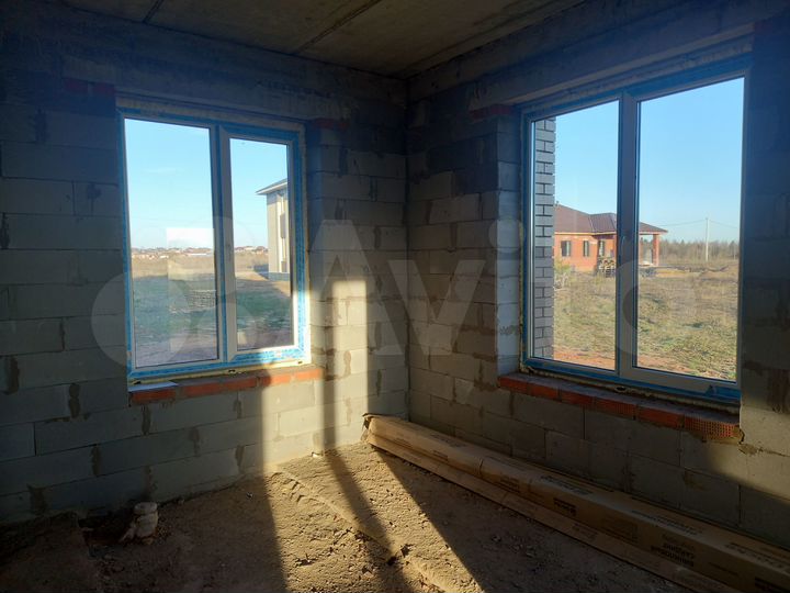 Коттедж 180 м² на участке 10 сот.