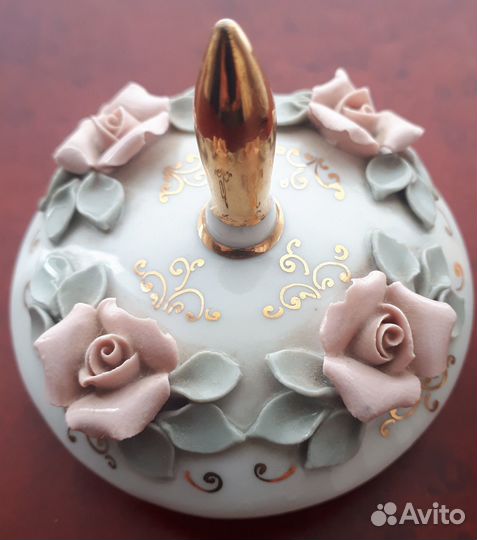 Фарфор.Авторская работа.Шкатулка