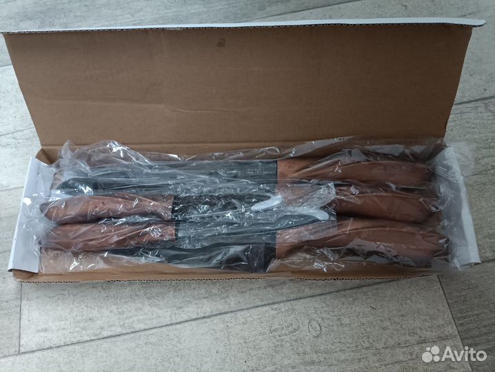 Набор кухонных ножей с подставкой