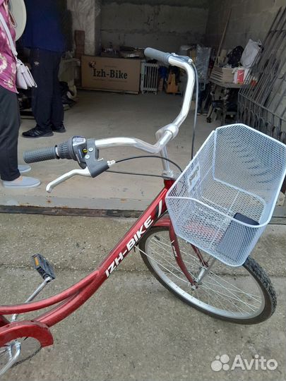 Велосипед взрослый трёхколёсный