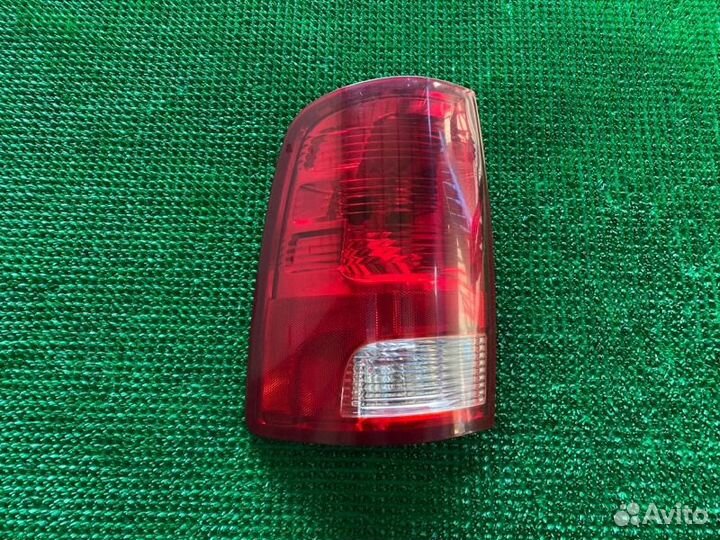 Стоп-сигнал лев. Dodge RAM, RAM1500, RAM 1500