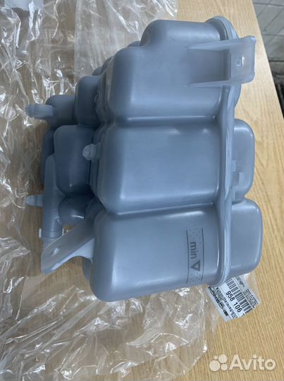 Продам расширительный бачок