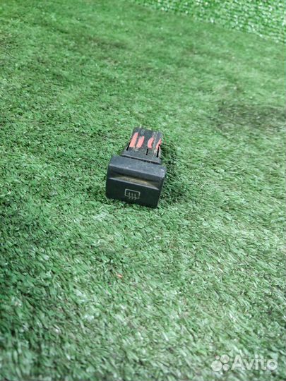 Кнопка обогрева заднего стекла LADA Granta