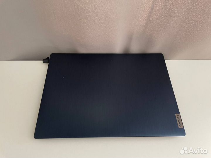 Lenovo IdeaPad 3 14ADA05