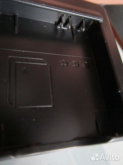 Зарядное устройство (Canon, sony)