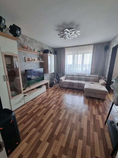 3-к. квартира, 81 м², 14/17 эт.