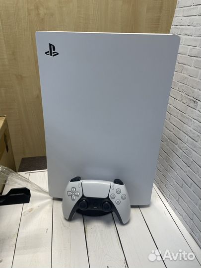 Sony Playstation 5 с дисководом+ 2 геймпада