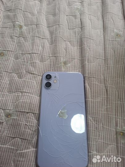 iPhone 11, 256 ГБ