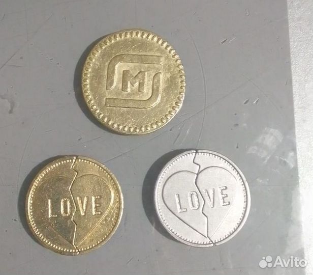 Монеты / магнеты штучно Золото магнитного моря