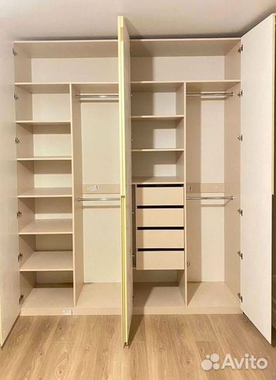 Шкафы распашные на заказ фабричного качества