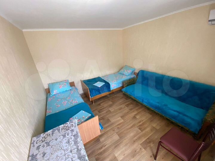 Комната 16 м² в 4-к., 1/2 эт.