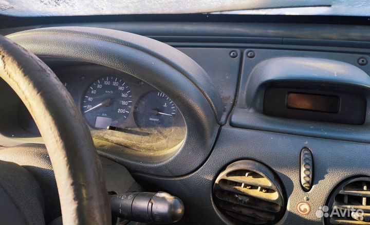 Торпеда Renault Kangoo 1