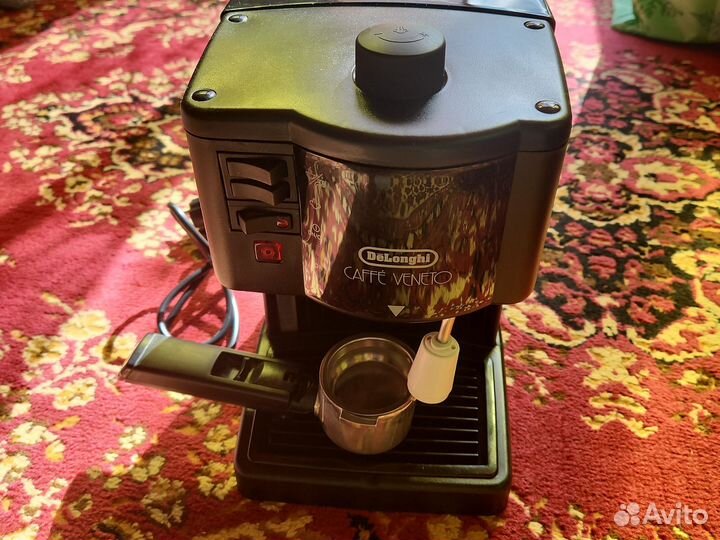 Кофеварка delonghi