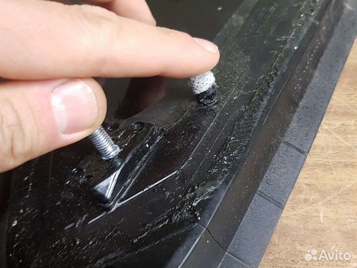 Форточка задняя Kia K5