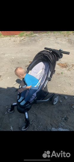 Коляска-робот Origami 4moms