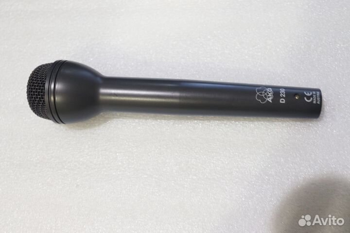 Микрофон AKG D230 Австрия