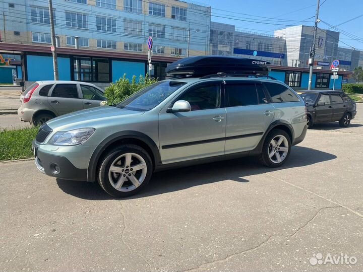 Бокс на крышу Cybort Jazz чёрн. металлик крабы