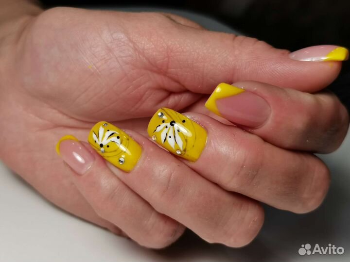 Маникюр и педикюр