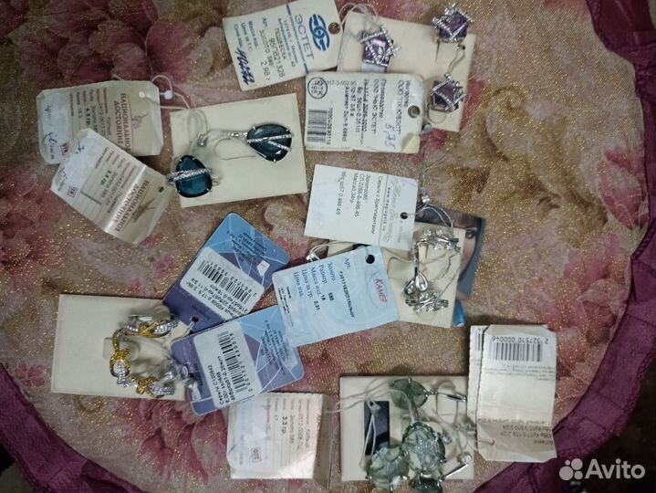 Белое золото с бриллиантами, цена стоит за грамм