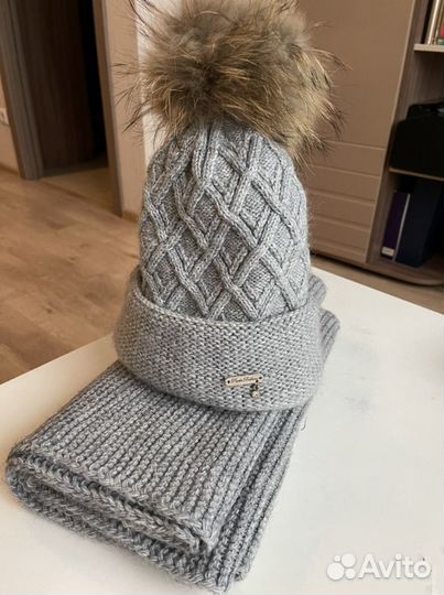 Зимний комплект шапка и снуд